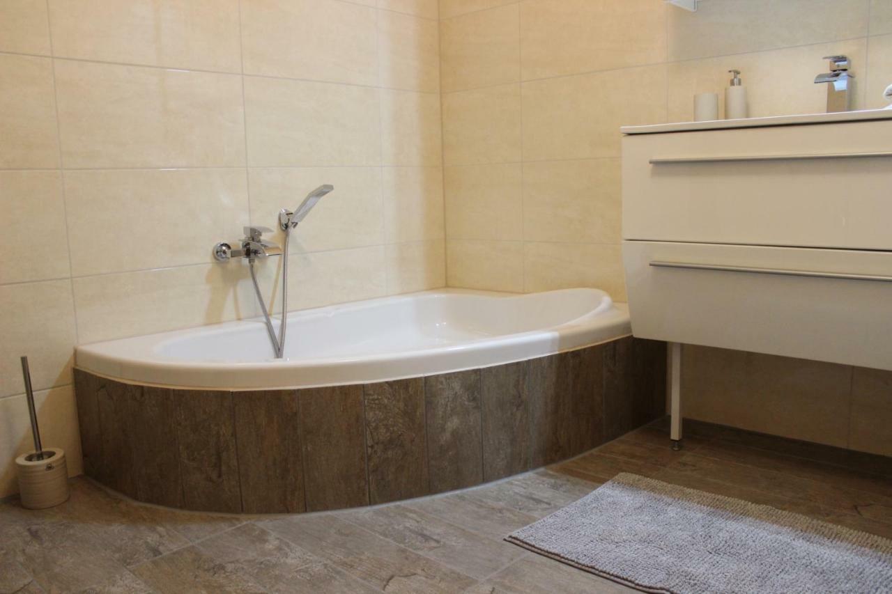 Wohnen Am Solbad Apartment Bad Salzungen Ngoại thất bức ảnh